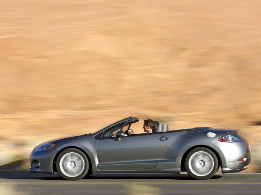  Mitsubishi Eclipse Spider GT V6 2007 года  (фото 11 из 61)